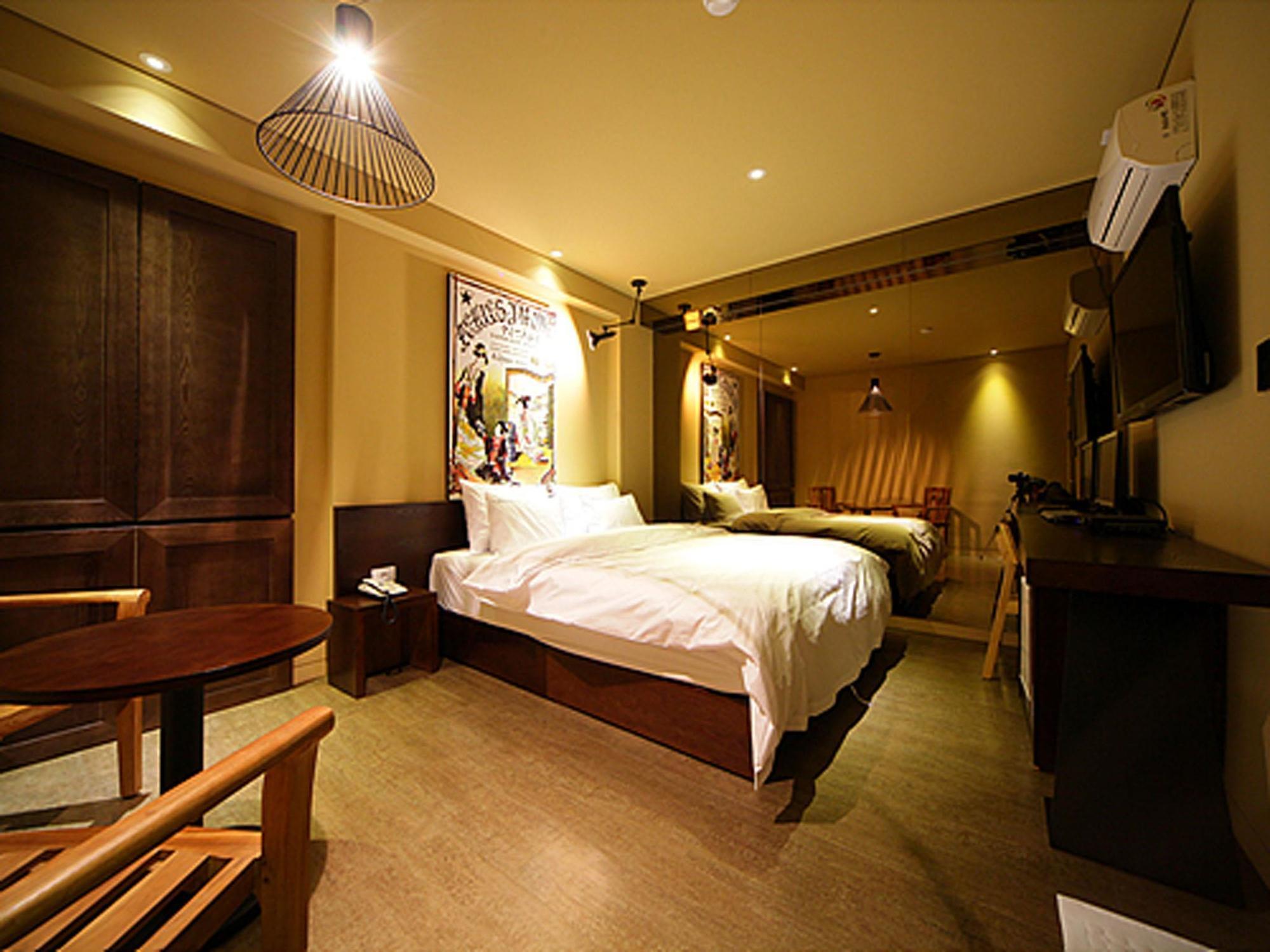سيول Sinchon Hotel Gaeul المظهر الخارجي الصورة