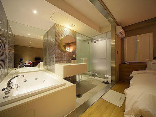 سيول Sinchon Hotel Gaeul المظهر الخارجي الصورة